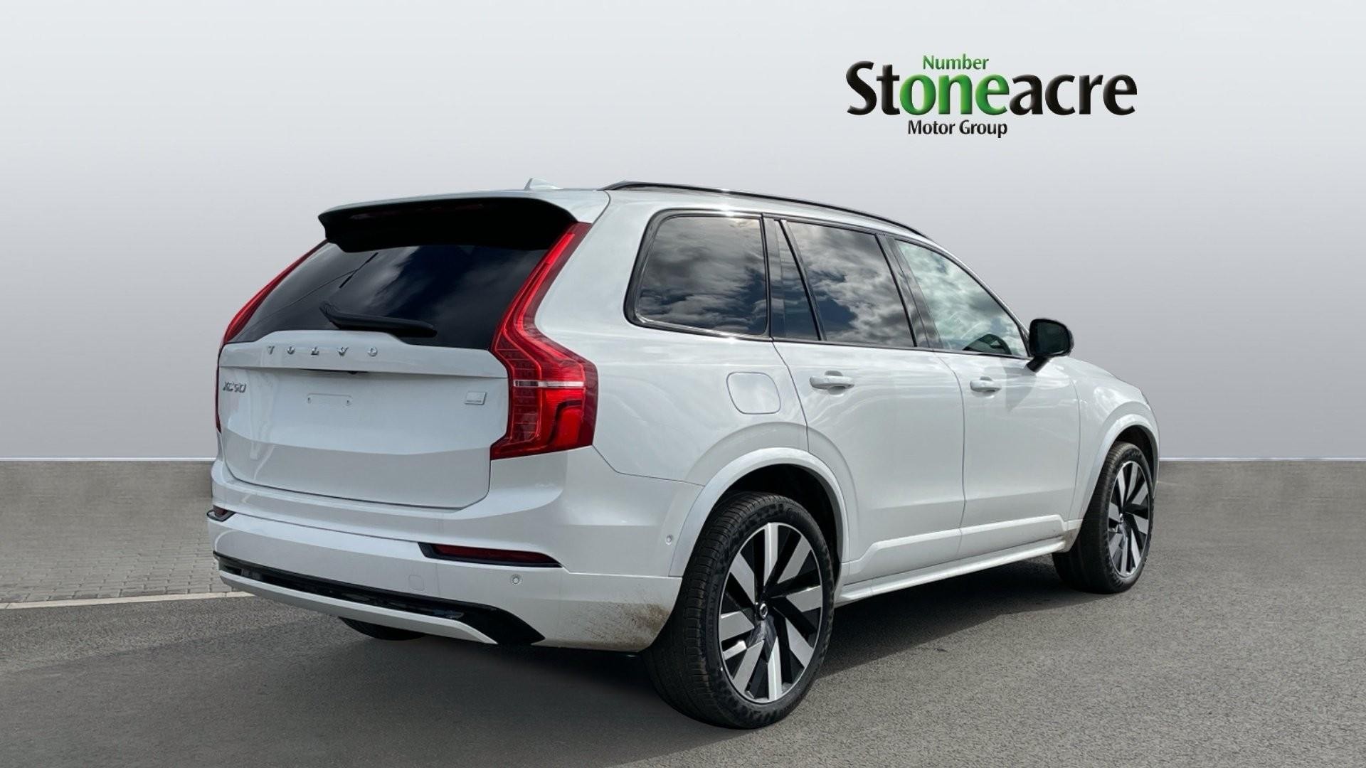 Volvo XC90 Image 8