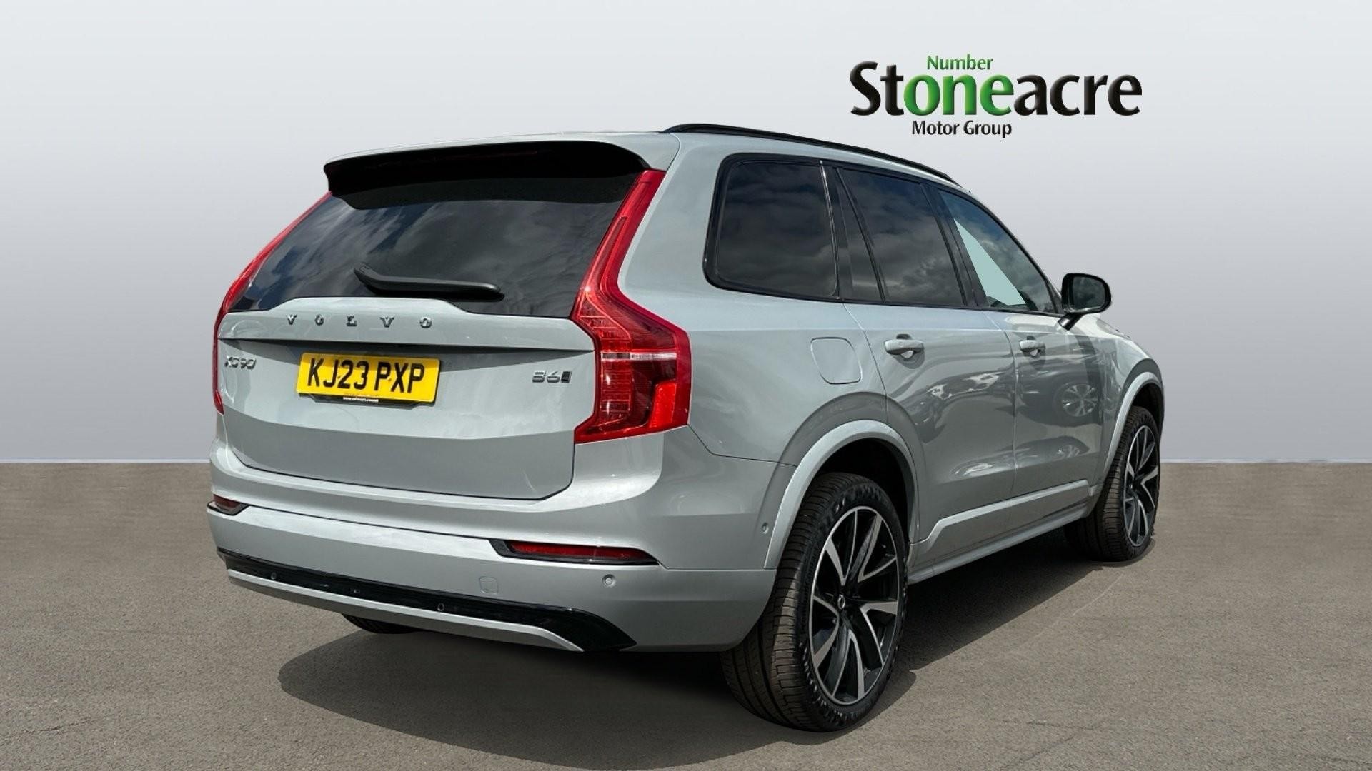 Volvo XC90 Image 8