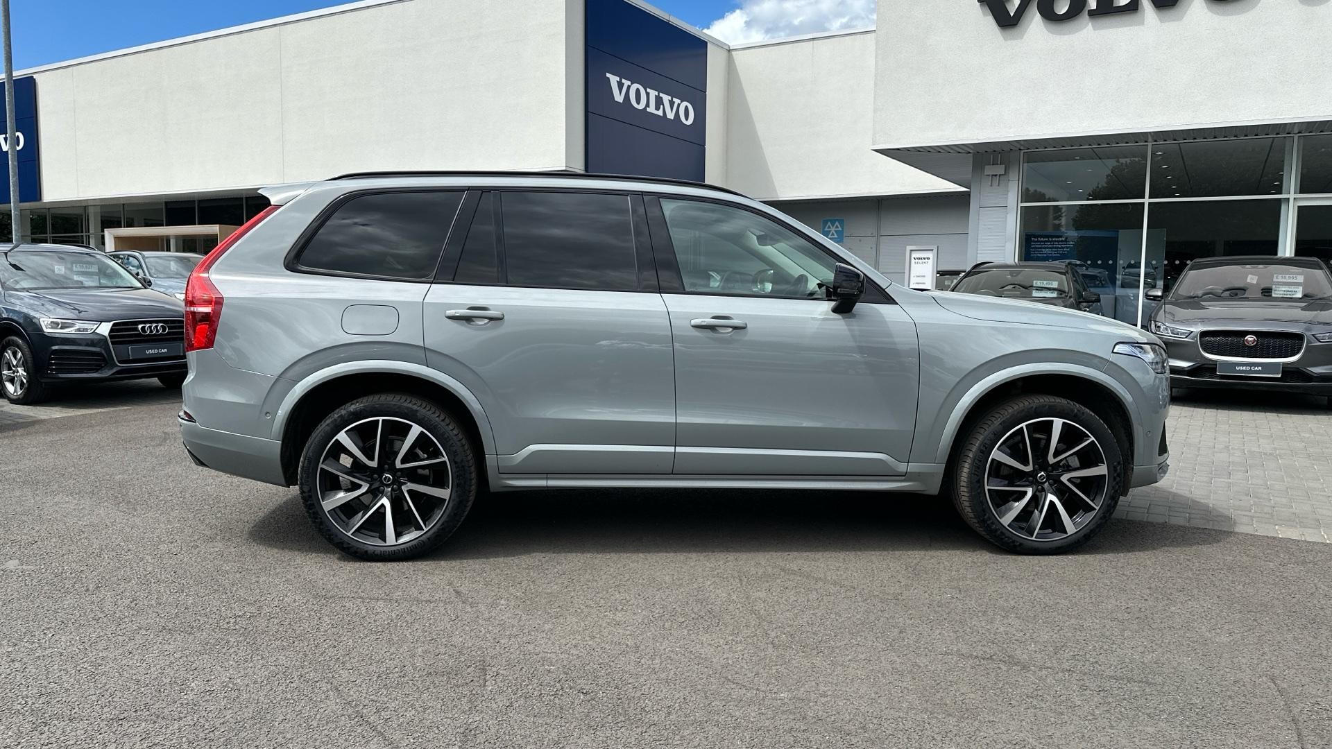 Volvo XC90 Image 9