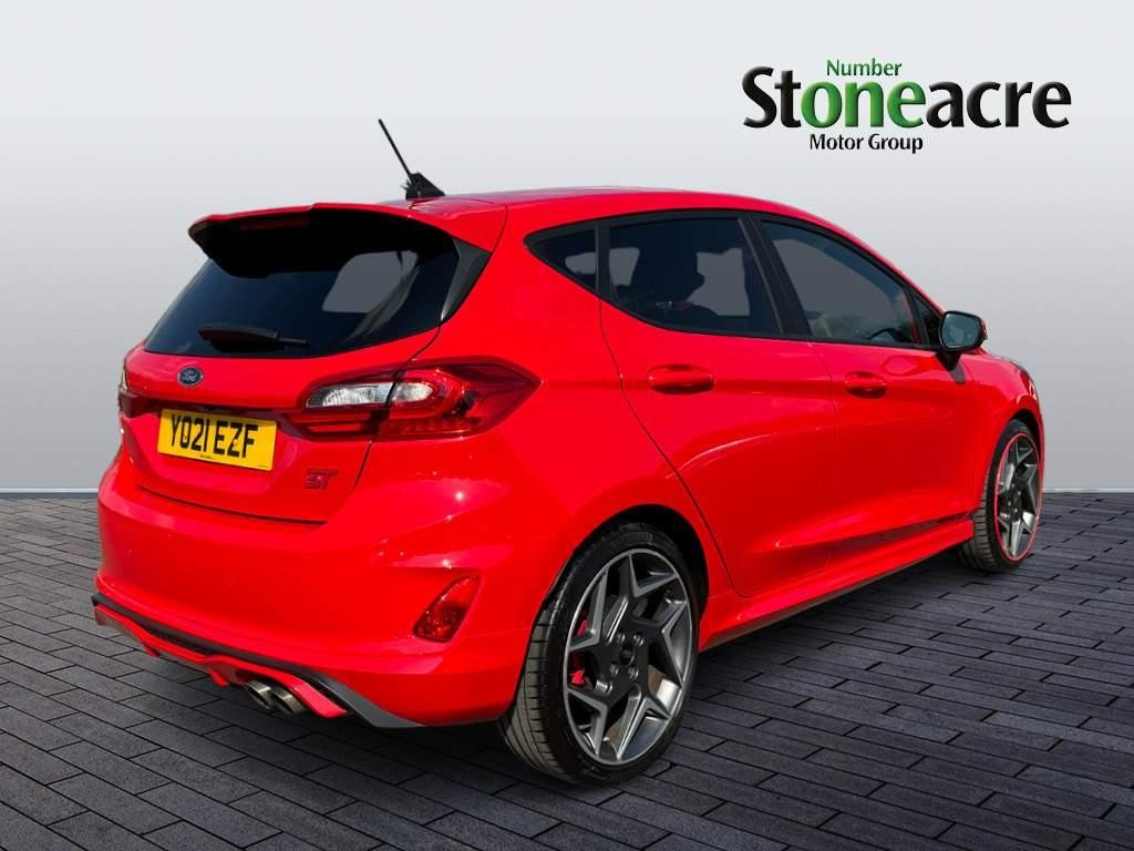 Ford Fiesta Image 3