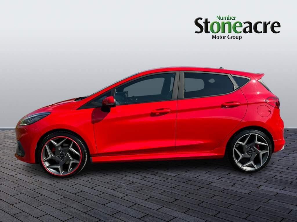 Ford Fiesta Image 6