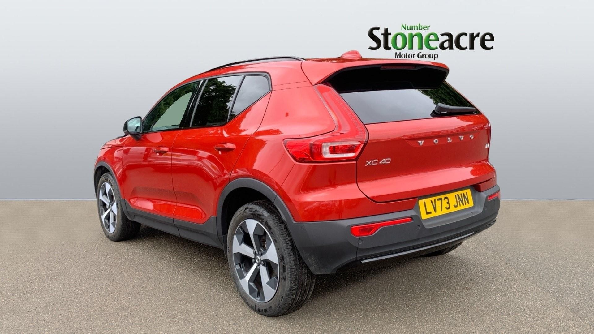 Volvo XC40 Image 2