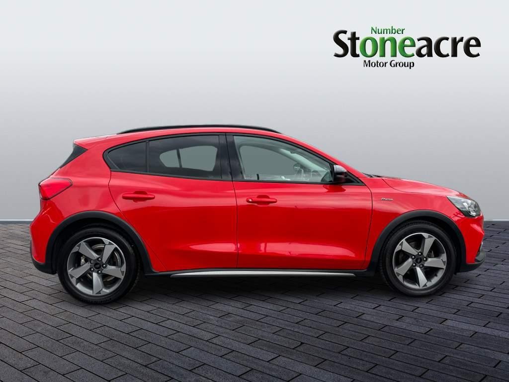 Ford Focus Image 2