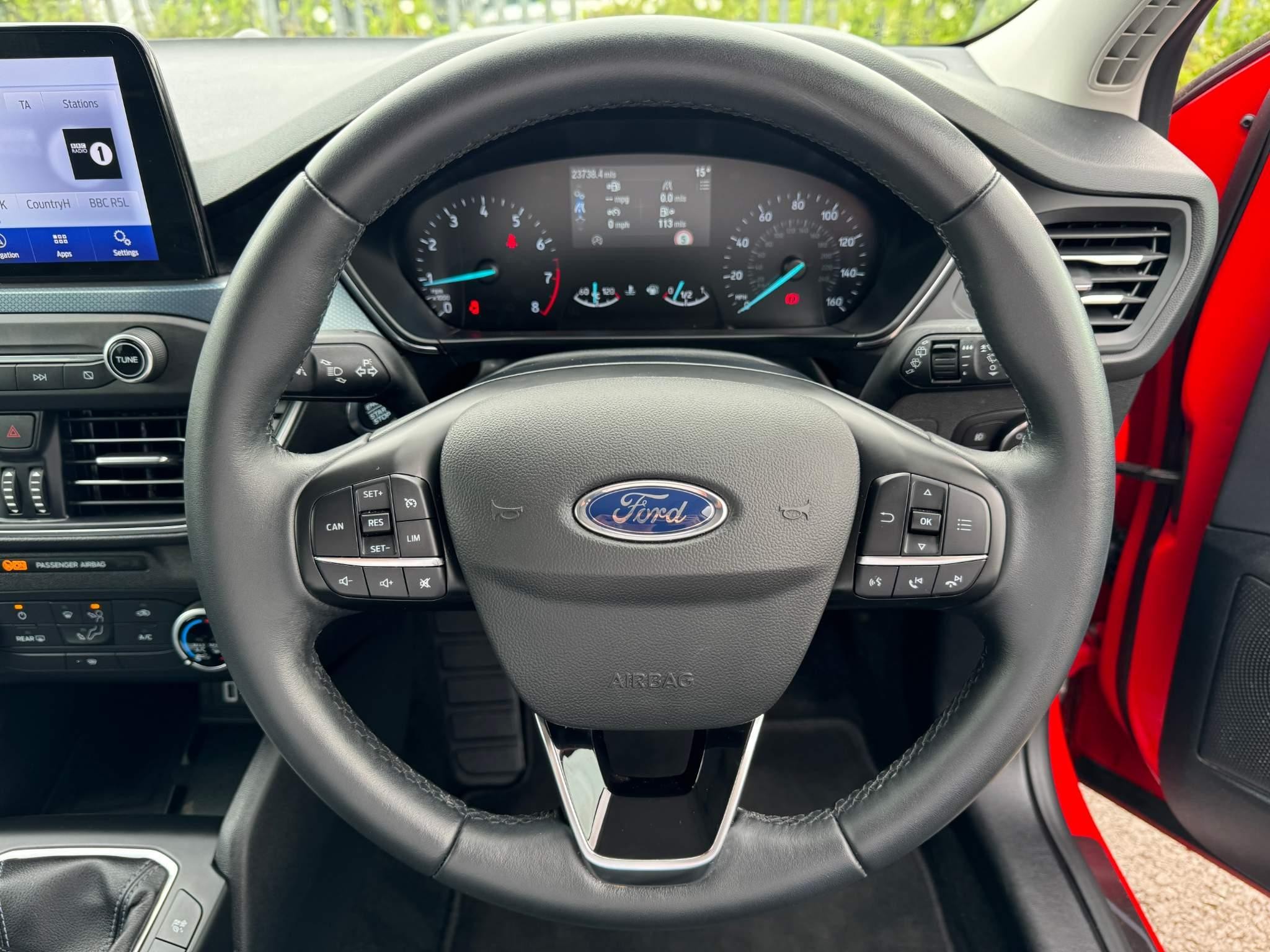 Ford Focus Image 10