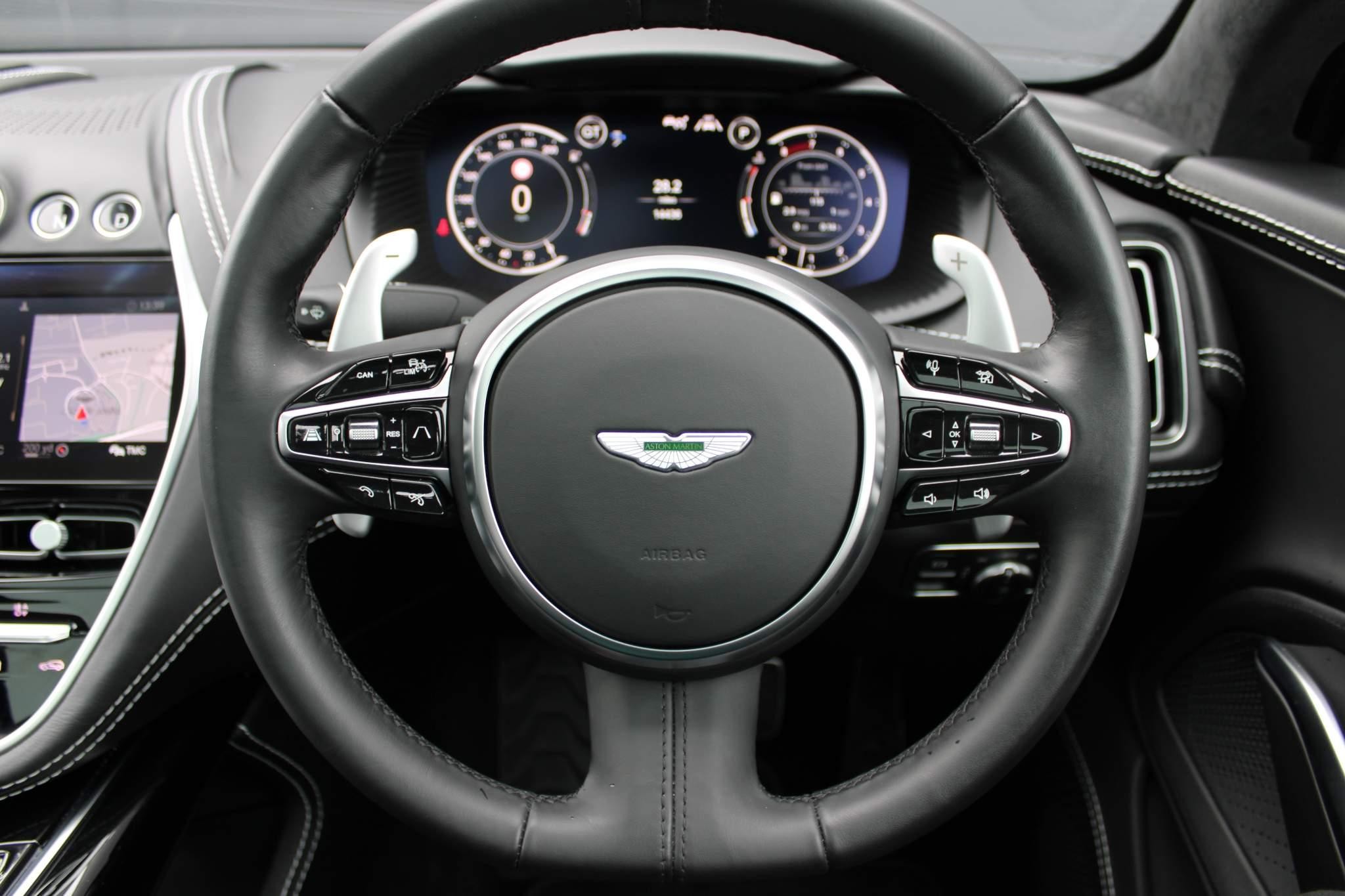 Aston Martin DBX Image 11