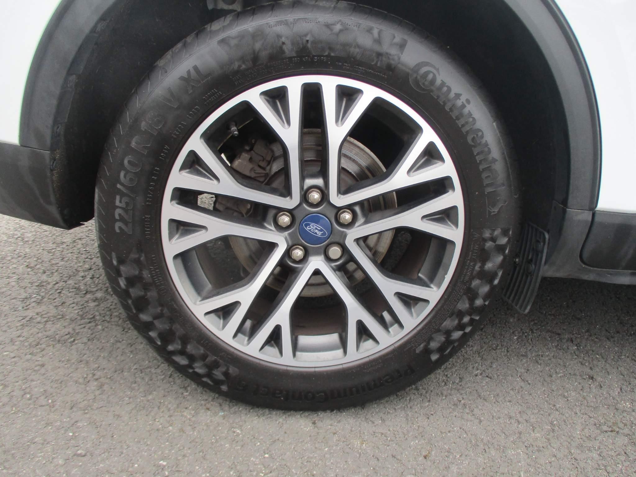 Ford Kuga Image 10