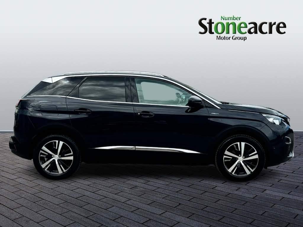 Peugeot 3008 Image 2