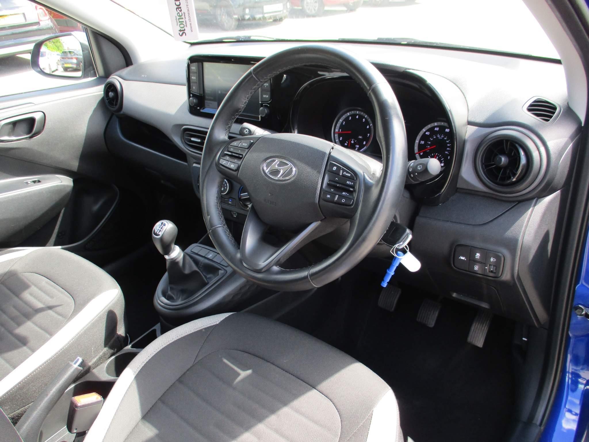 Hyundai i10 Image 15