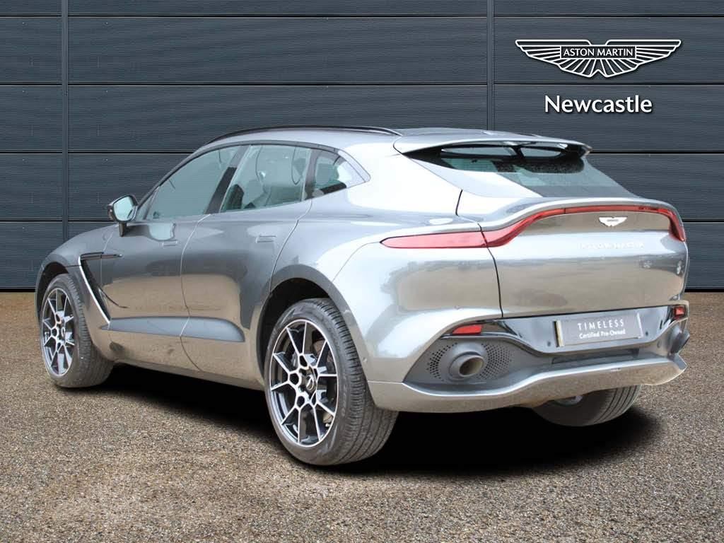 Aston Martin DBX Image 2