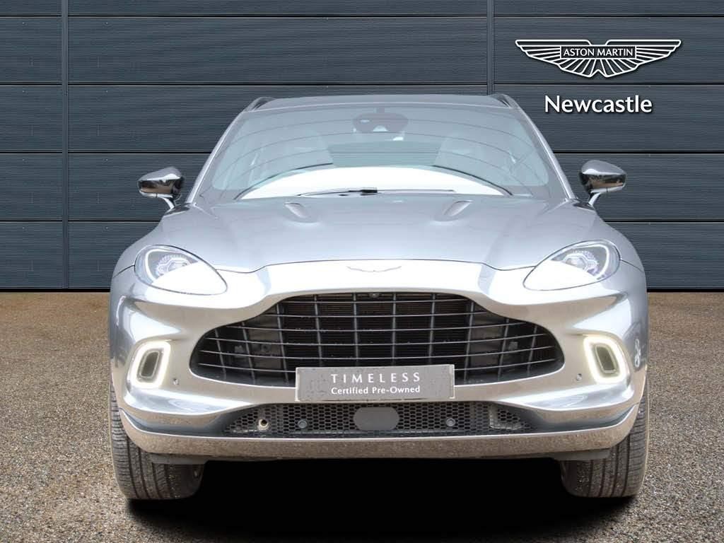 Aston Martin DBX Image 7