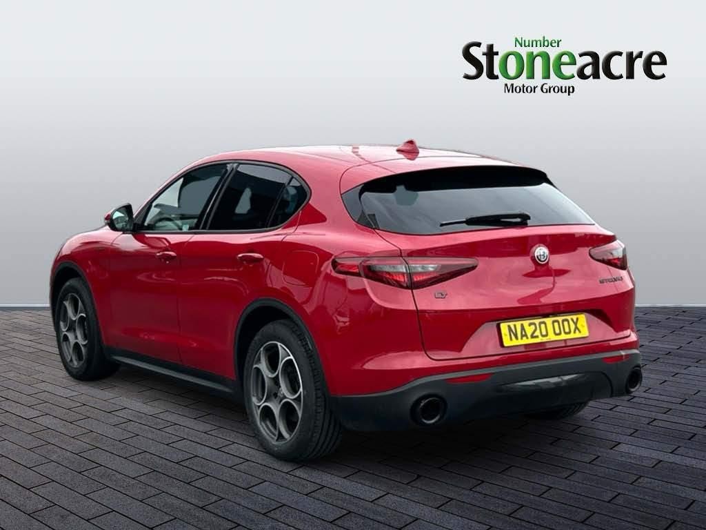 Alfa Romeo Stelvio Image 5