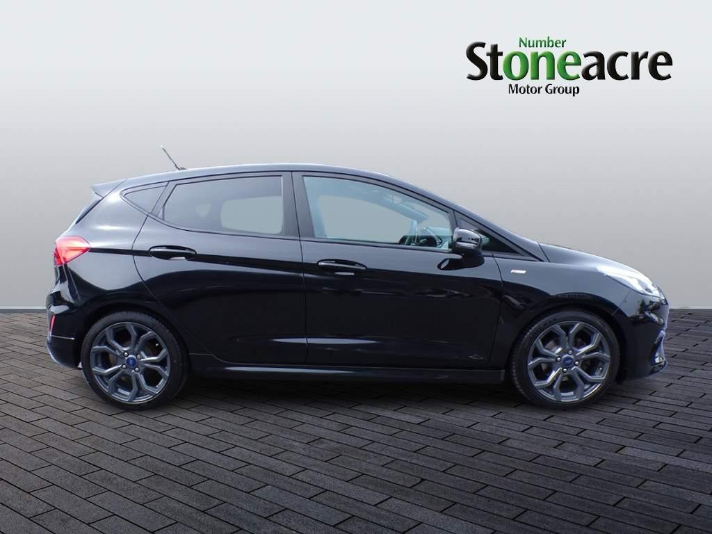 Ford Fiesta Image 2