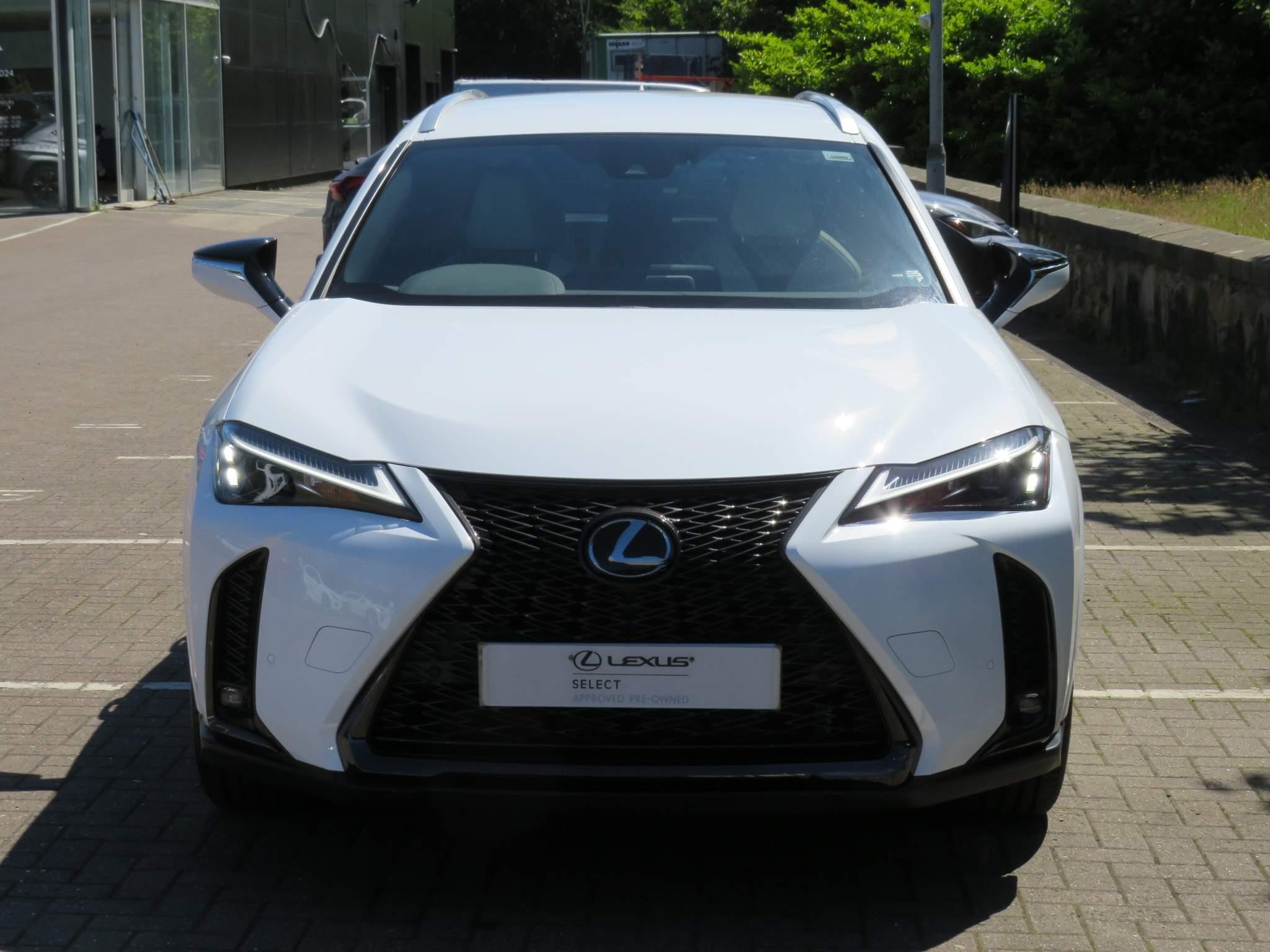 Lexus UX Image 10