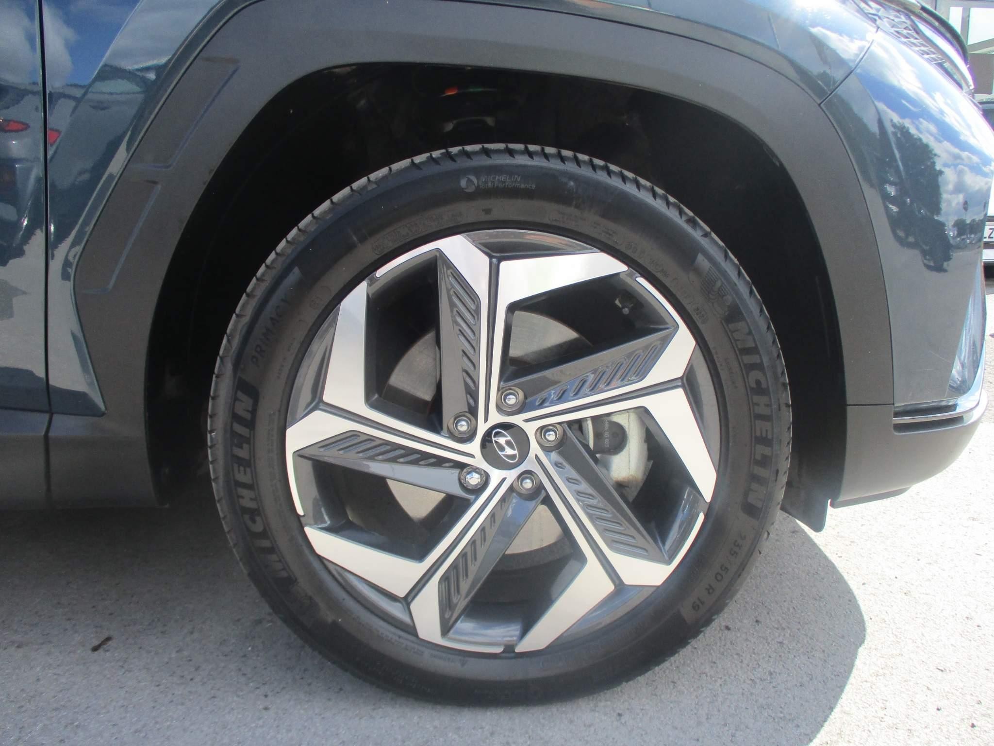 Hyundai TUCSON Image 12