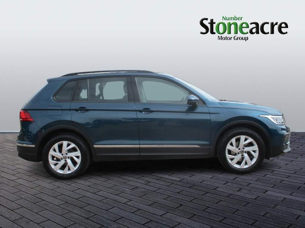 Volkswagen Tiguan Image 2