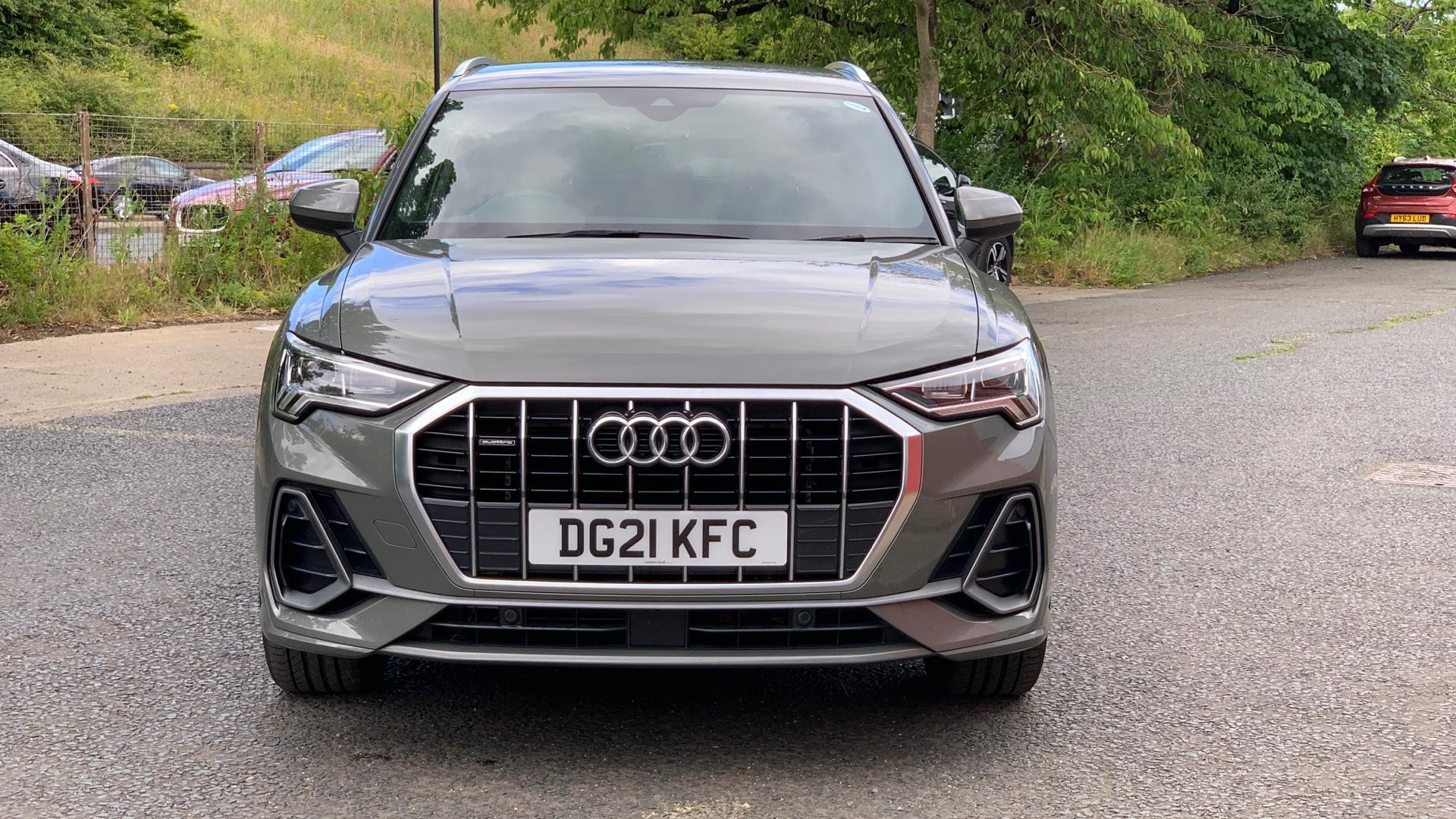 Audi Q3 Image 12