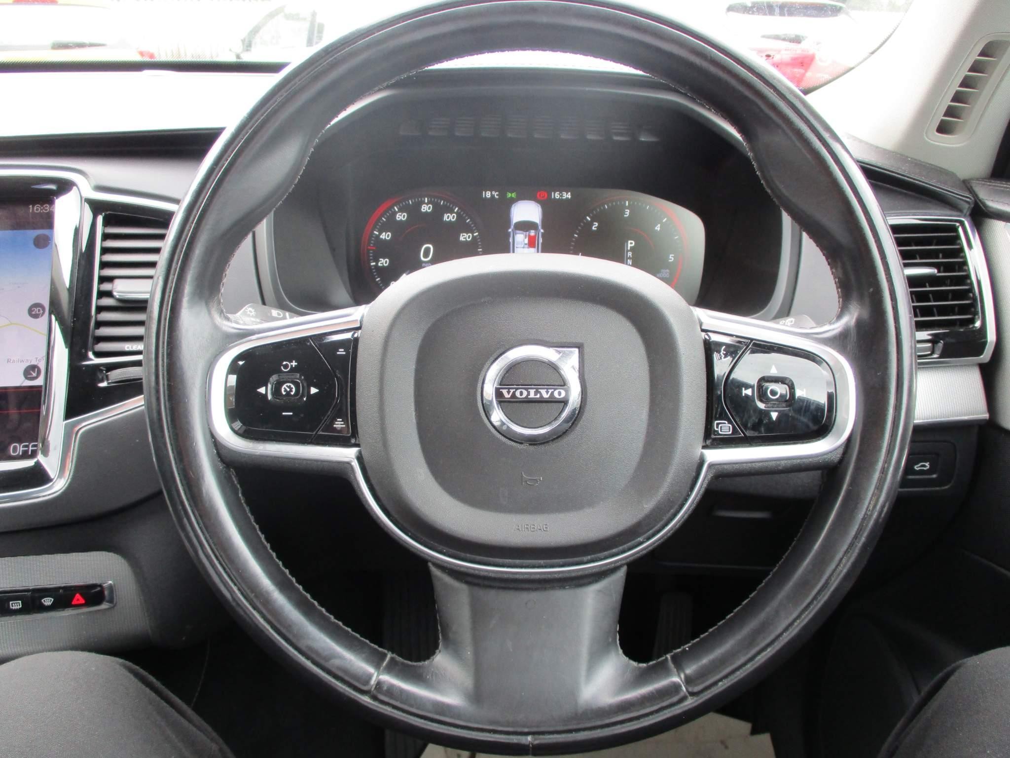 Volvo XC90 Image 13