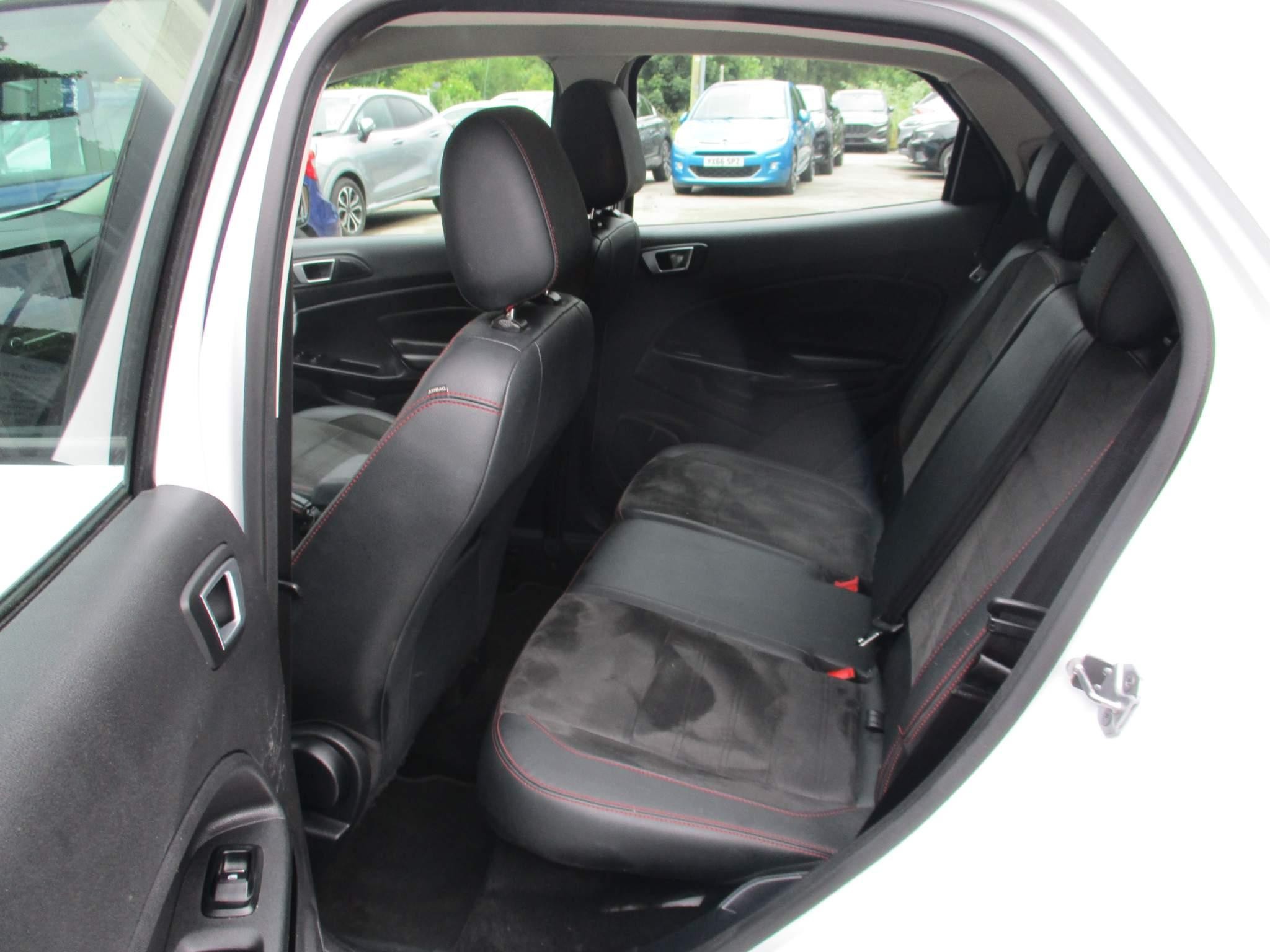 Ford EcoSport Image 16