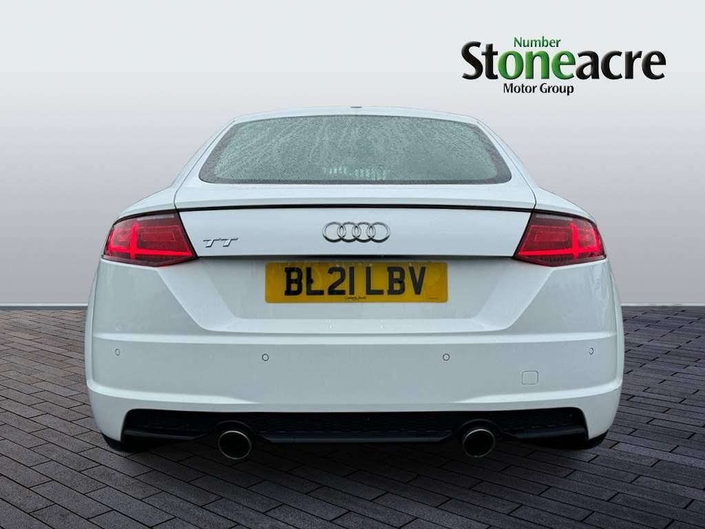 Audi TT Image 4