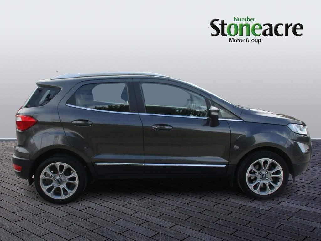 Ford EcoSport Image 2