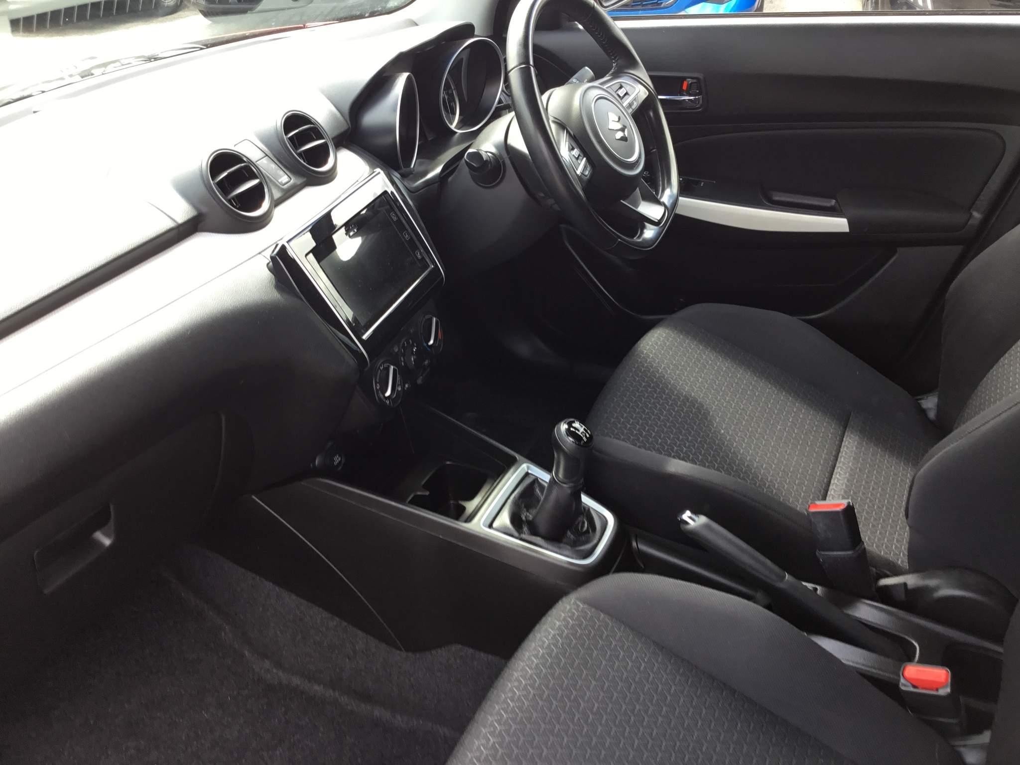 Suzuki Swift Image 14