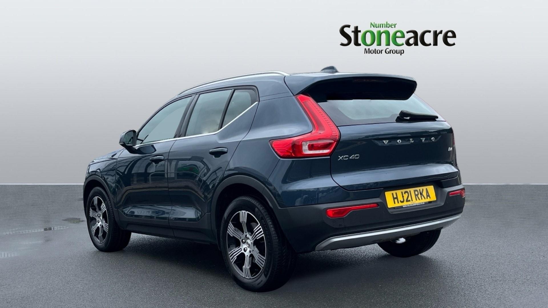 Volvo XC40 Image 2