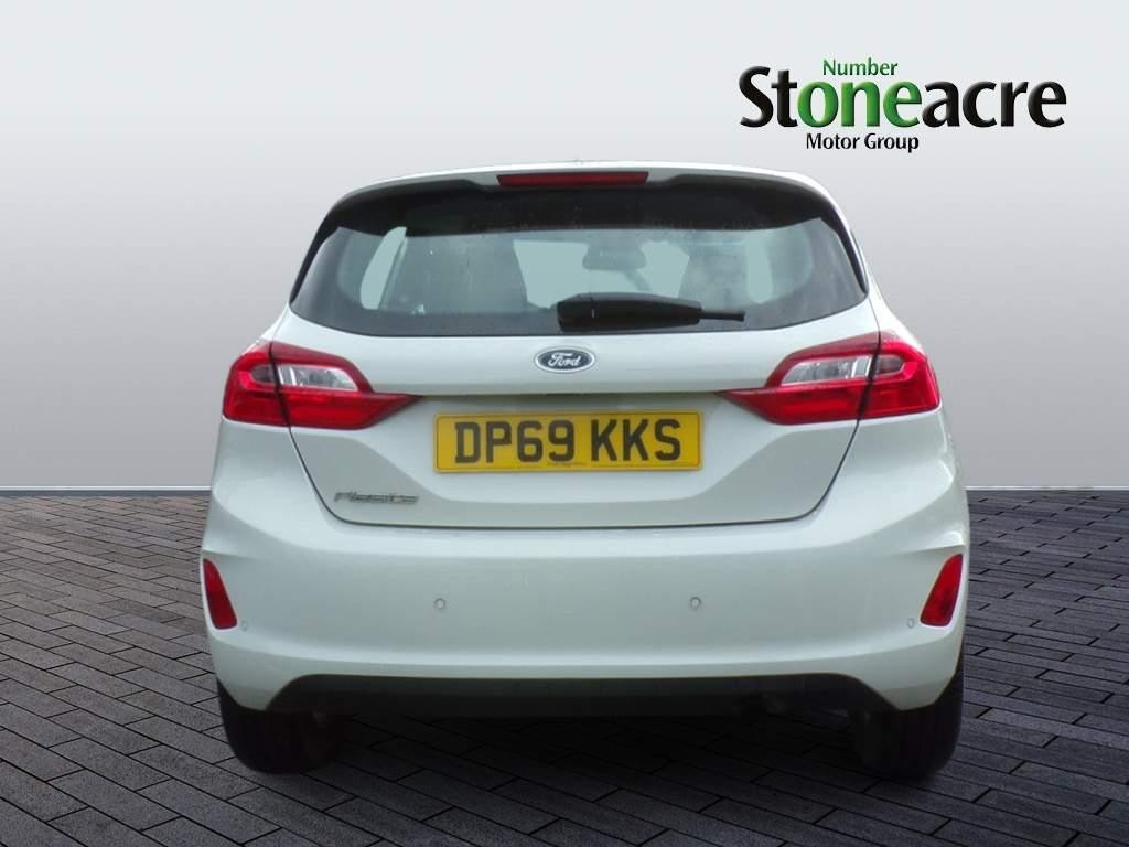 Ford Fiesta Image 4