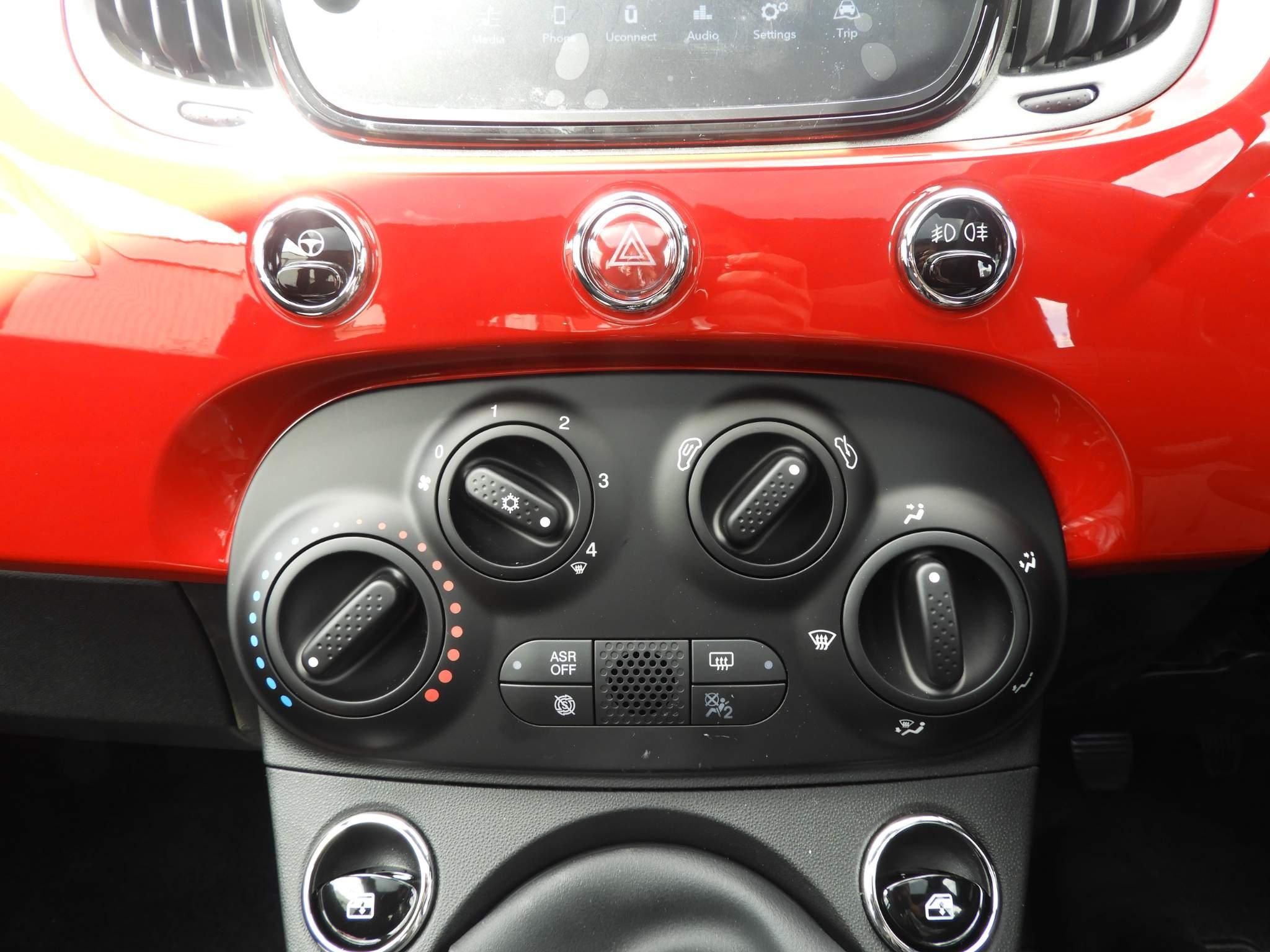 Fiat 500 Hybrid Image 19