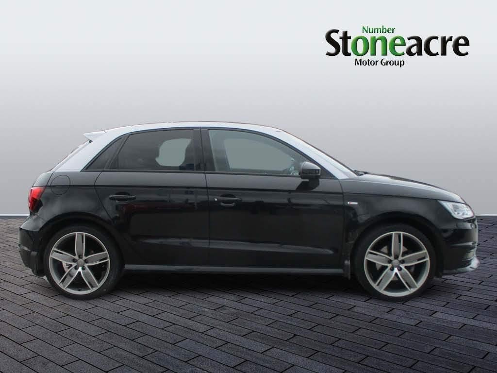 Audi A1 Image 2