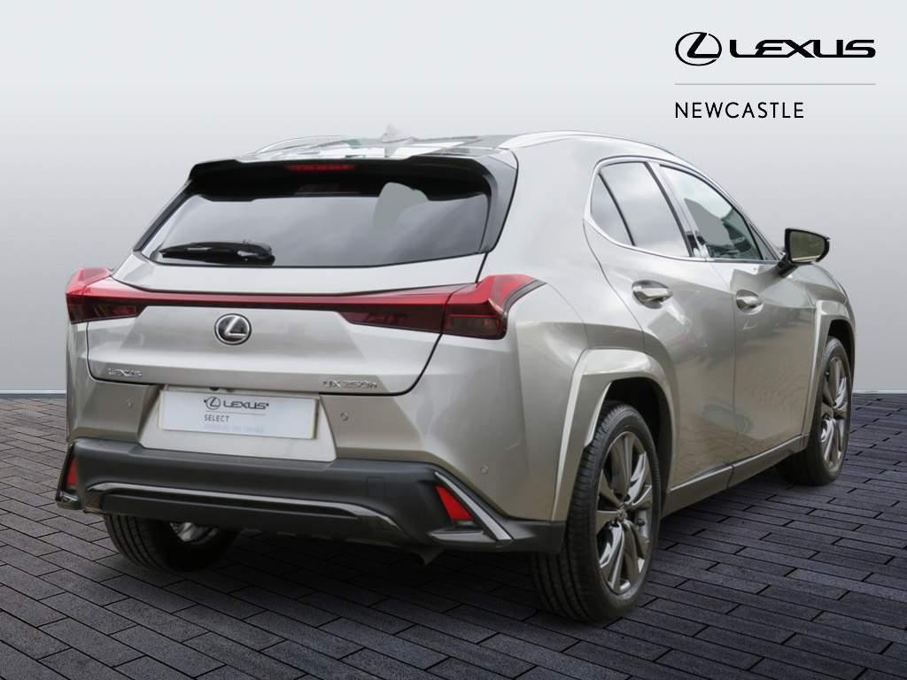 Lexus UX Image 5