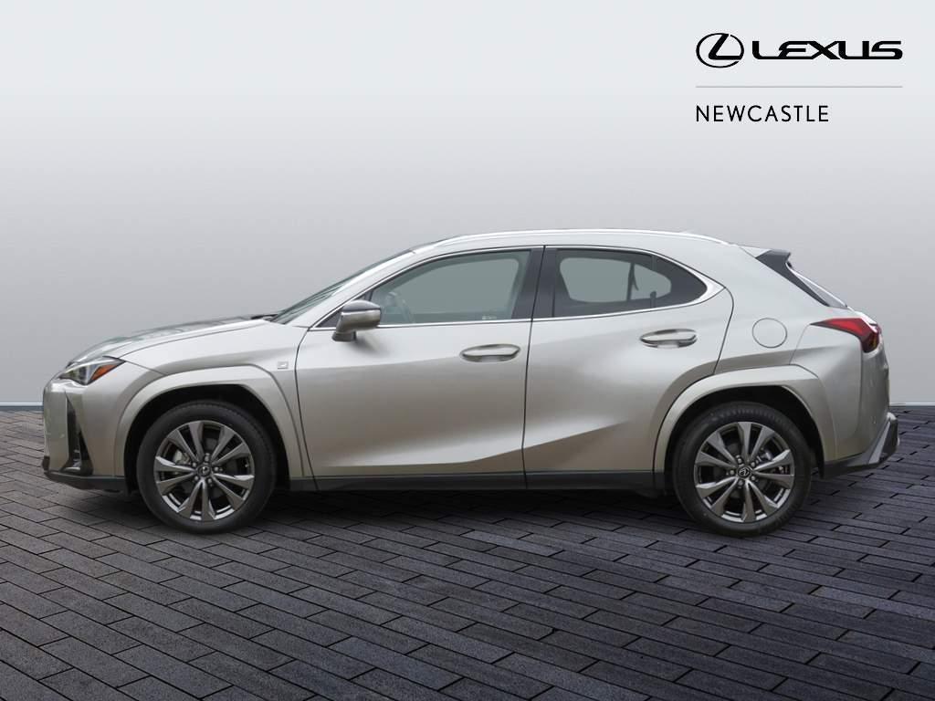 Lexus UX Image 8