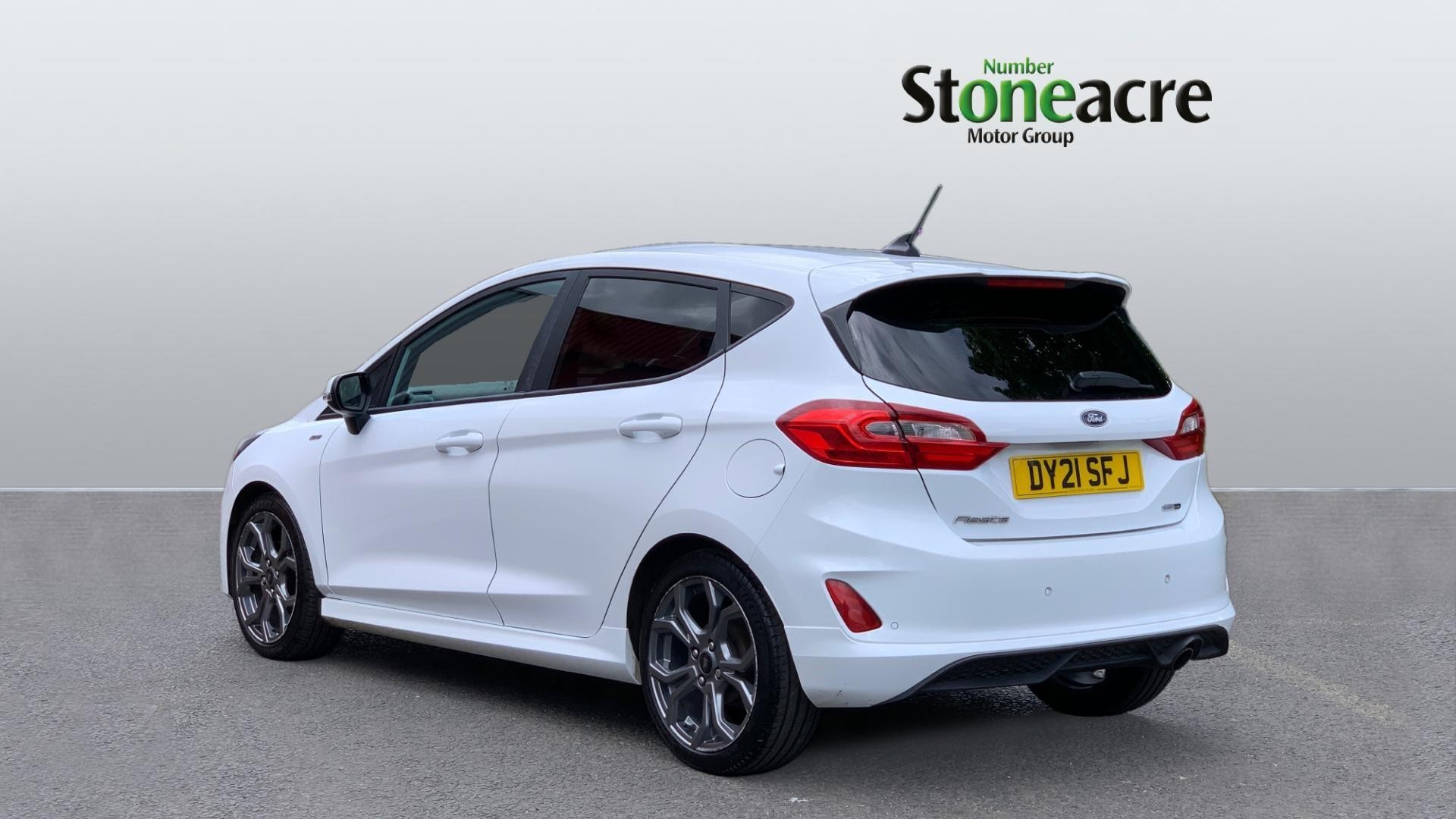 Ford Fiesta Image 2