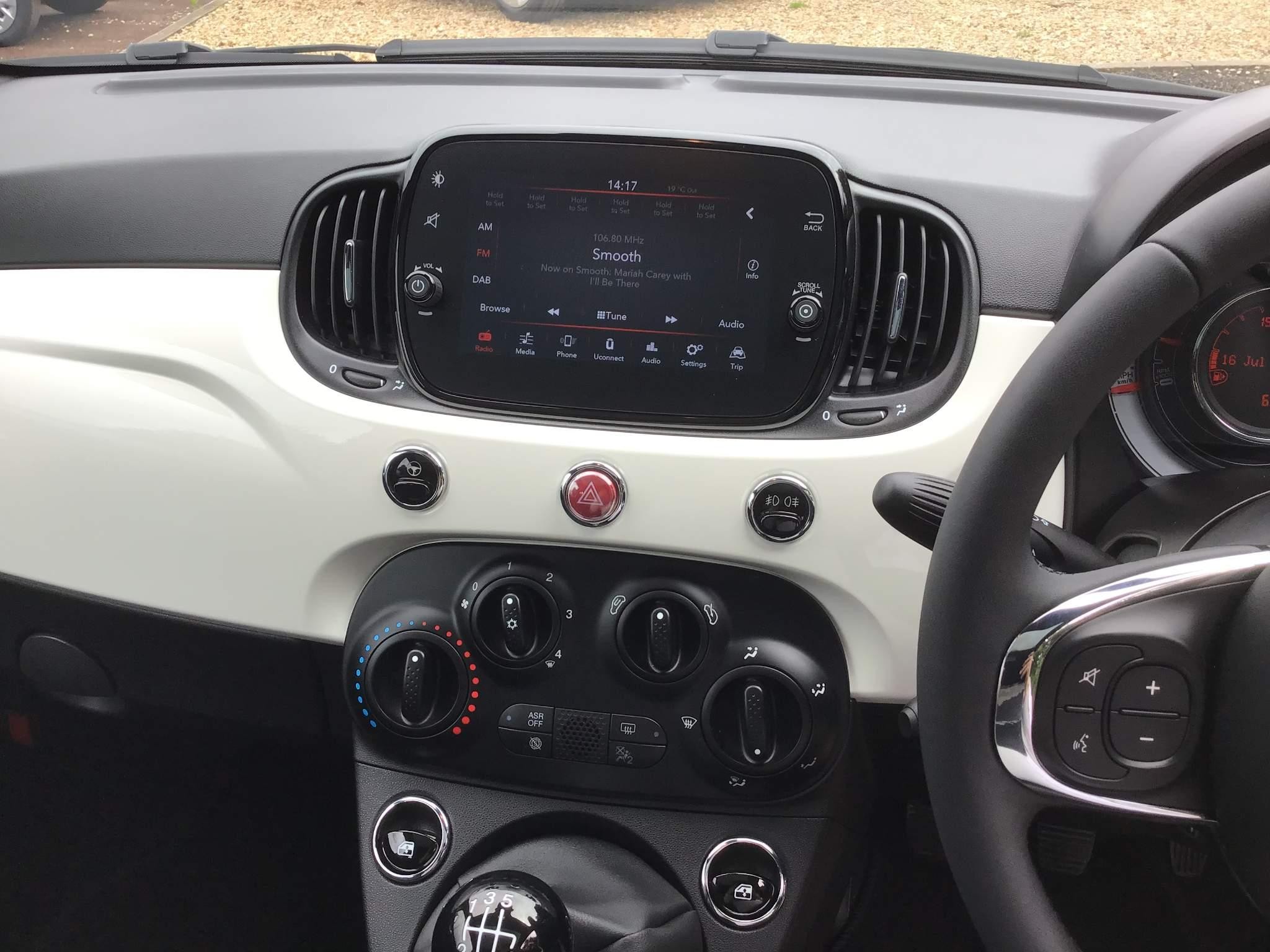 Fiat 500 Hybrid Image 14