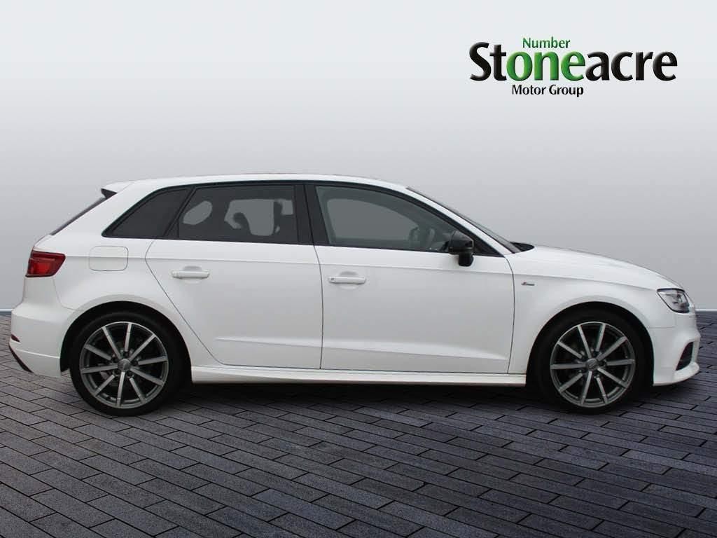 Audi A3 Image 2