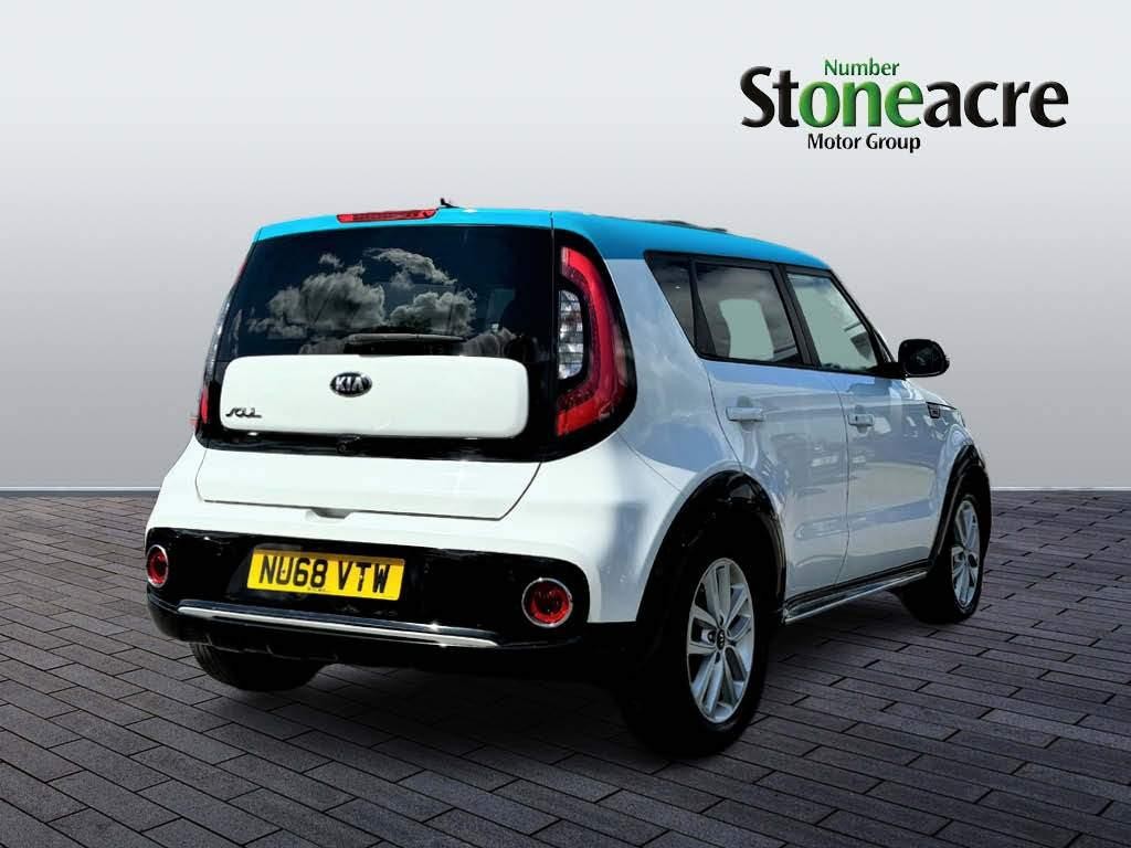 Kia Soul Image 3