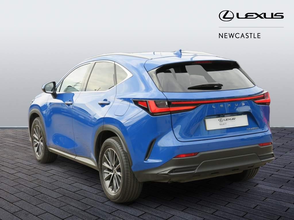 Lexus NX Plug-in Hybrid Image 7