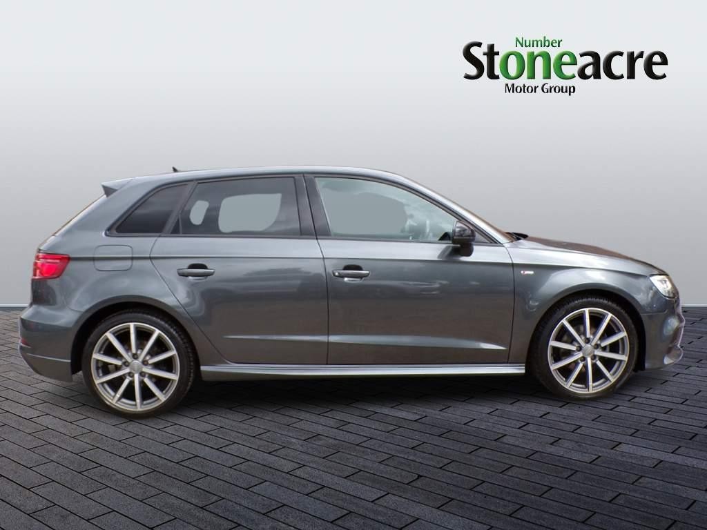 Audi A3 Image 2