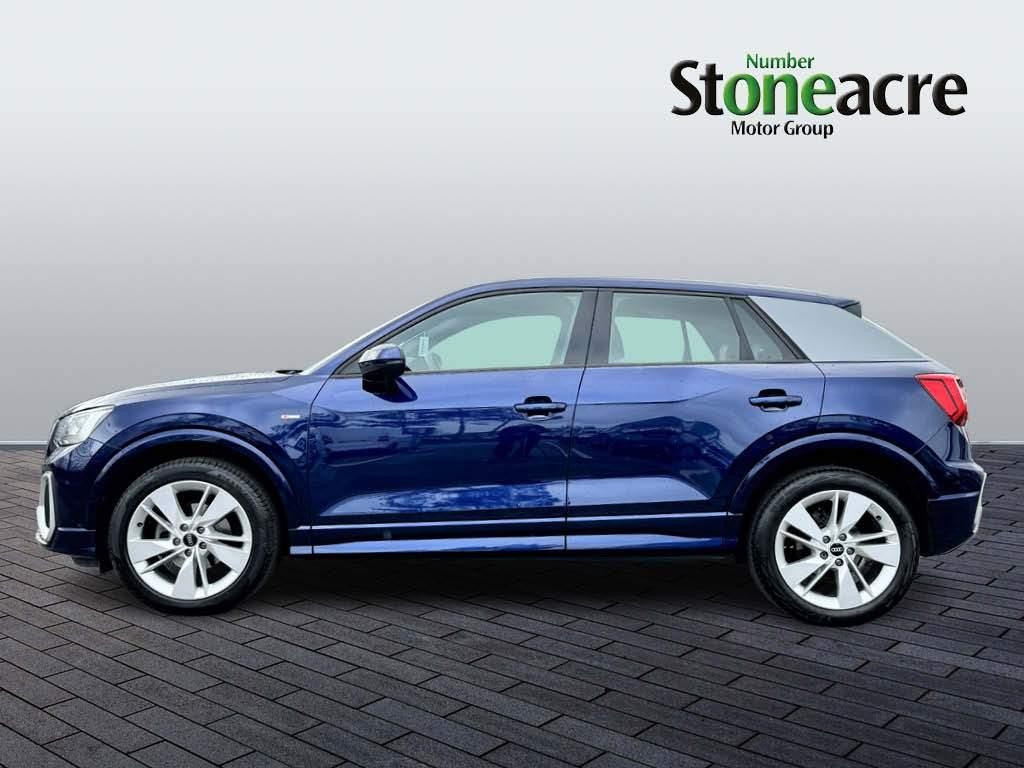 Audi Q2 Image 6