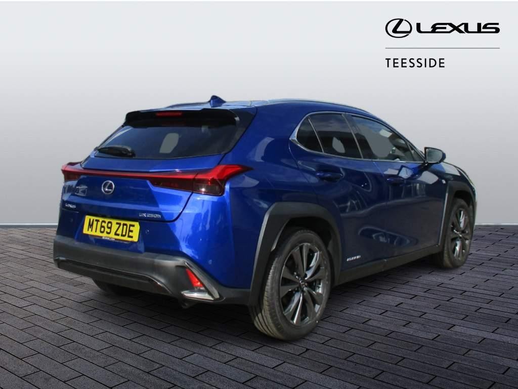 Lexus UX Image 5