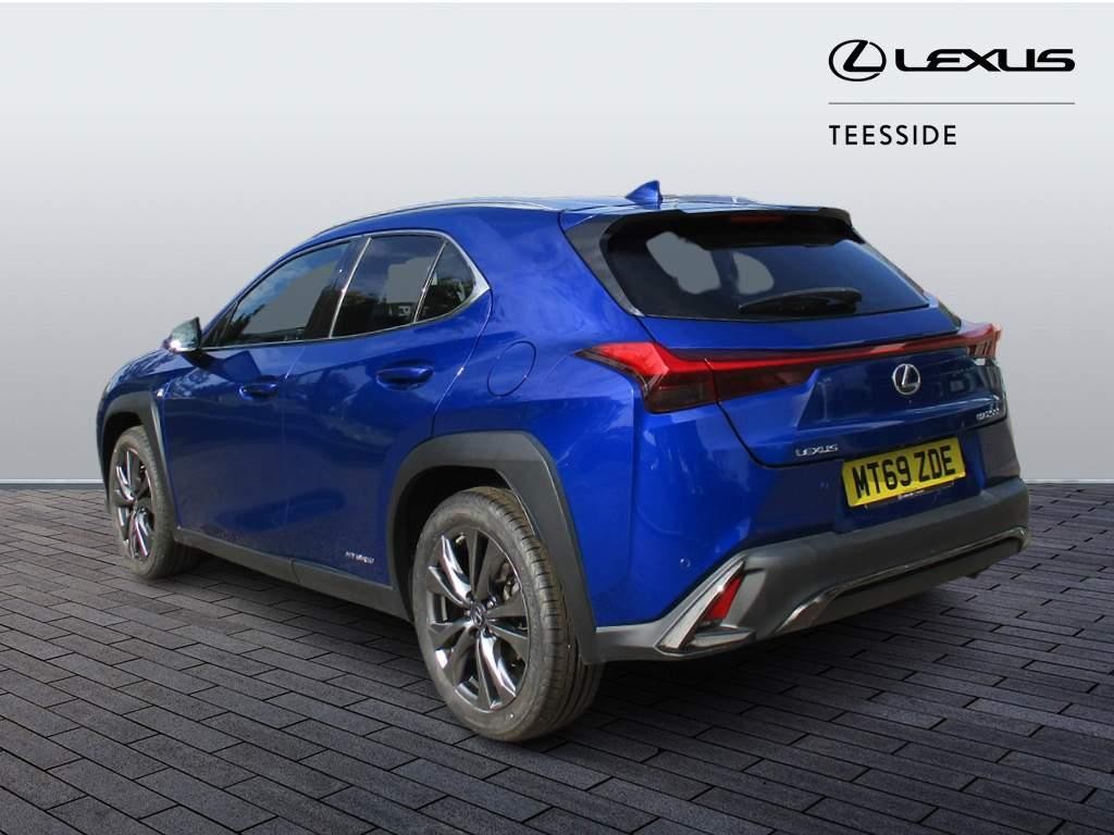 Lexus UX Image 7