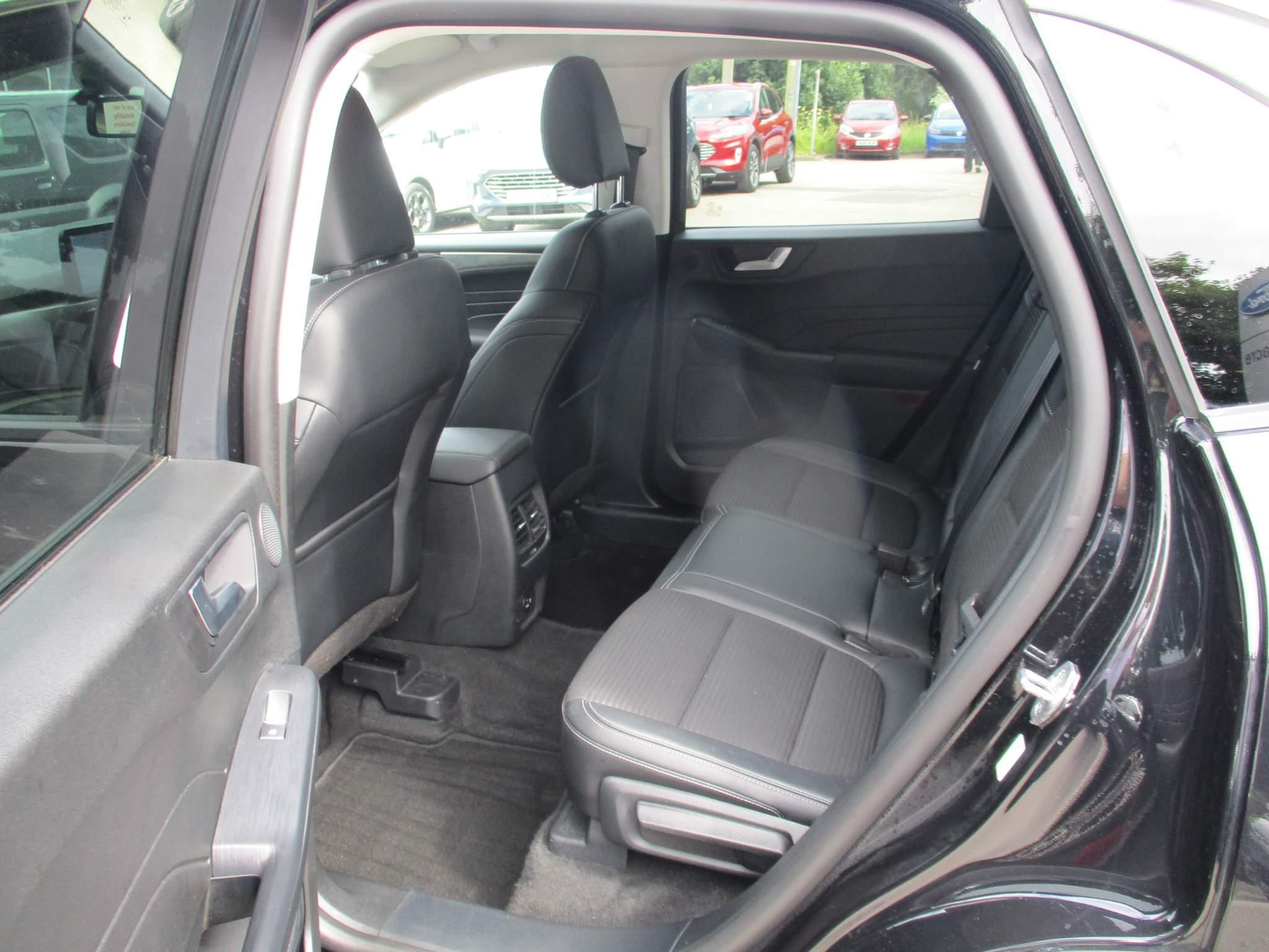 Ford Kuga Image 16