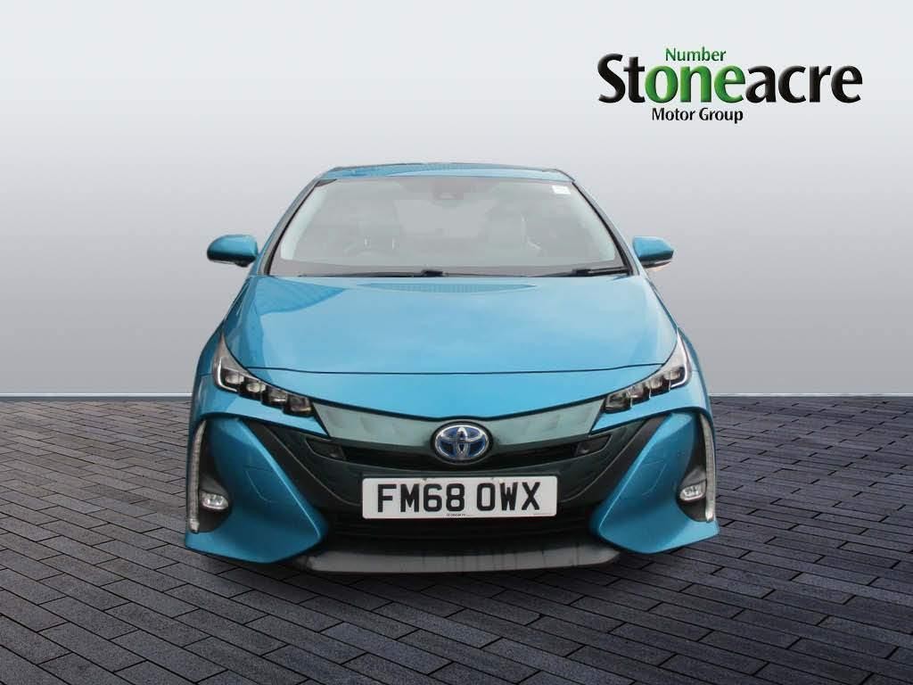 Toyota Prius Image 8