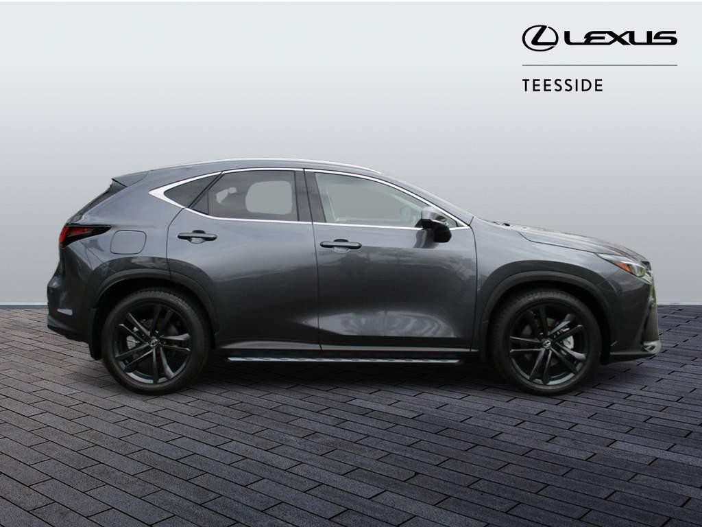 Lexus NX Plug-in Hybrid Image 4