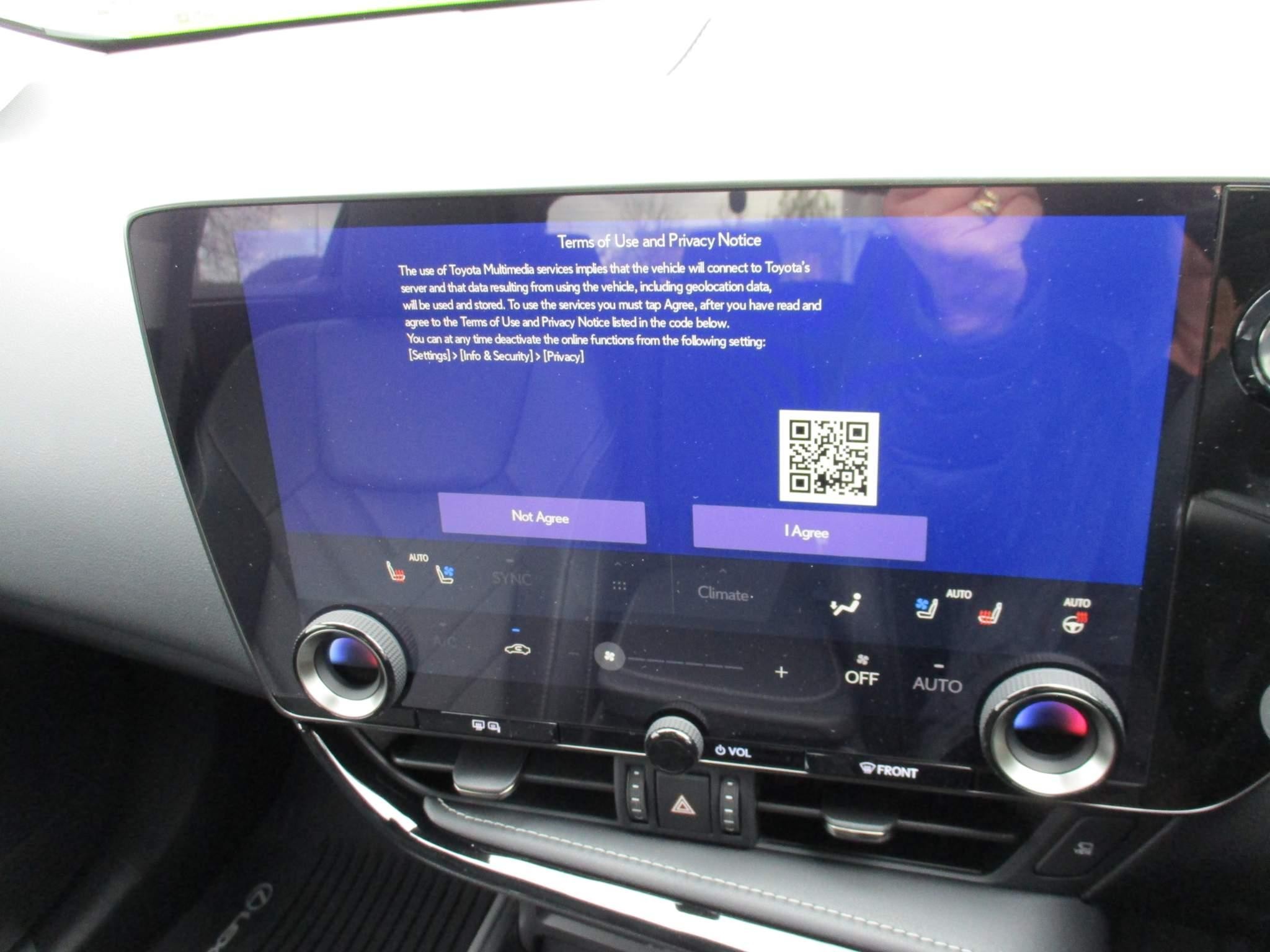 Lexus NX Plug-in Hybrid Image 17