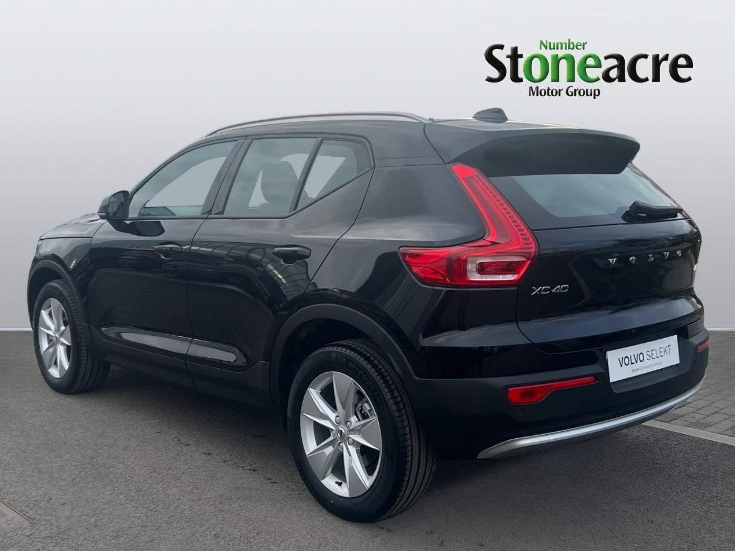 Volvo XC40 Image 2