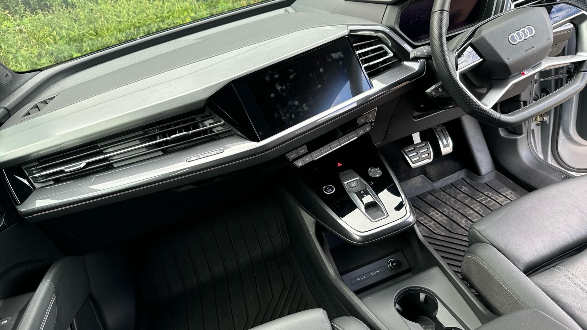 Audi Q4 e-tron Image 4