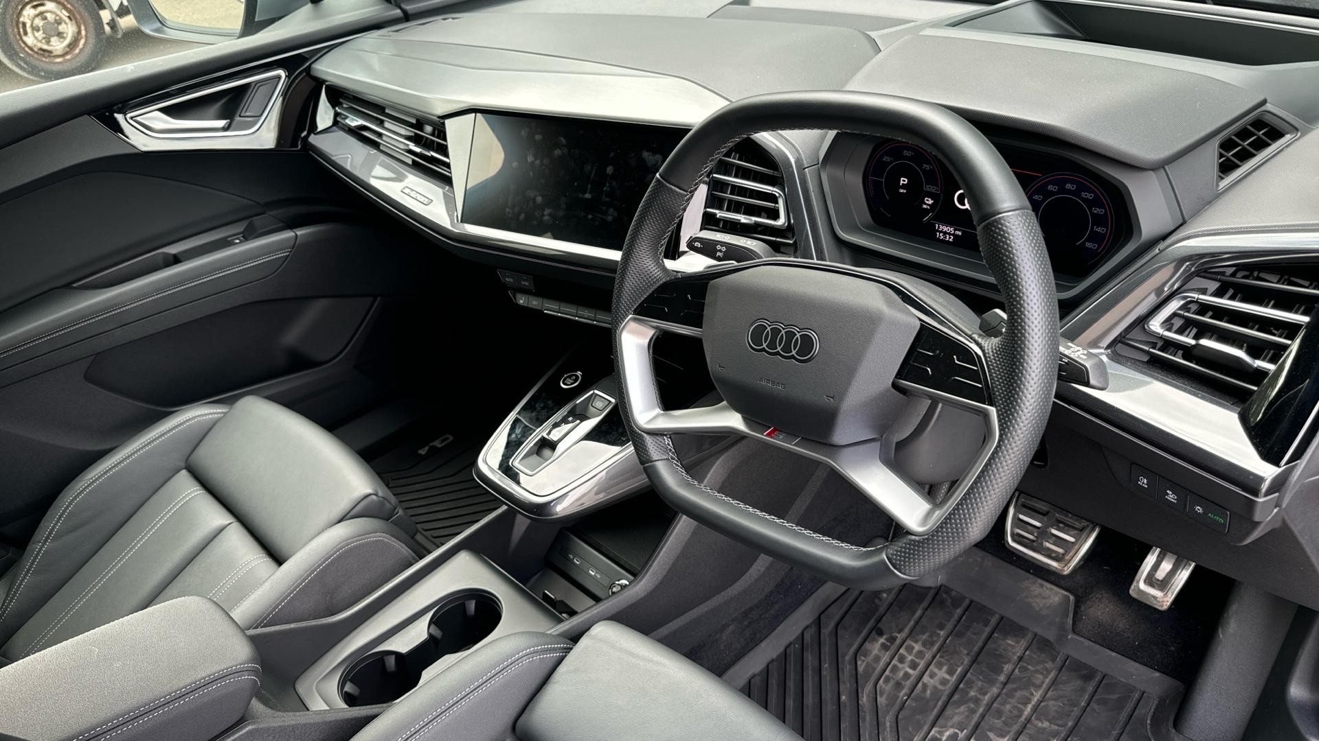 Audi Q4 e-tron Image 5