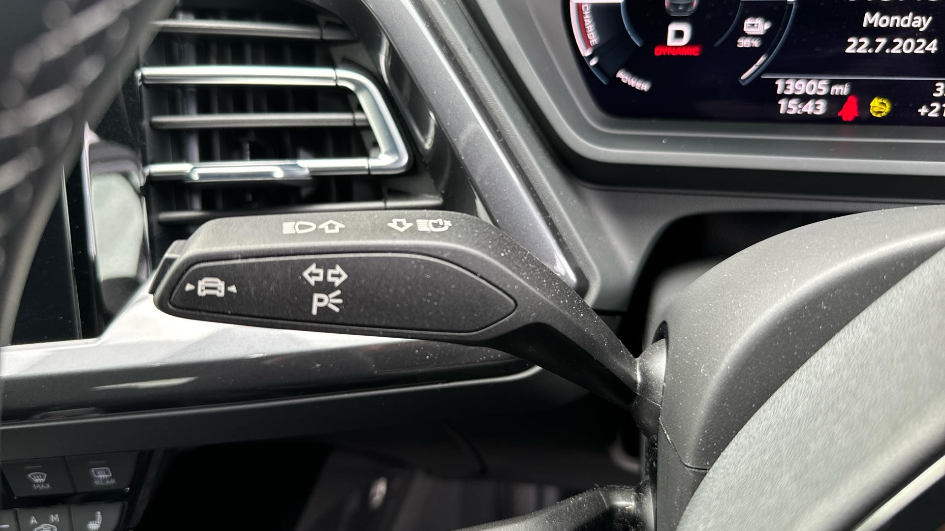 Audi Q4 e-tron Image 23