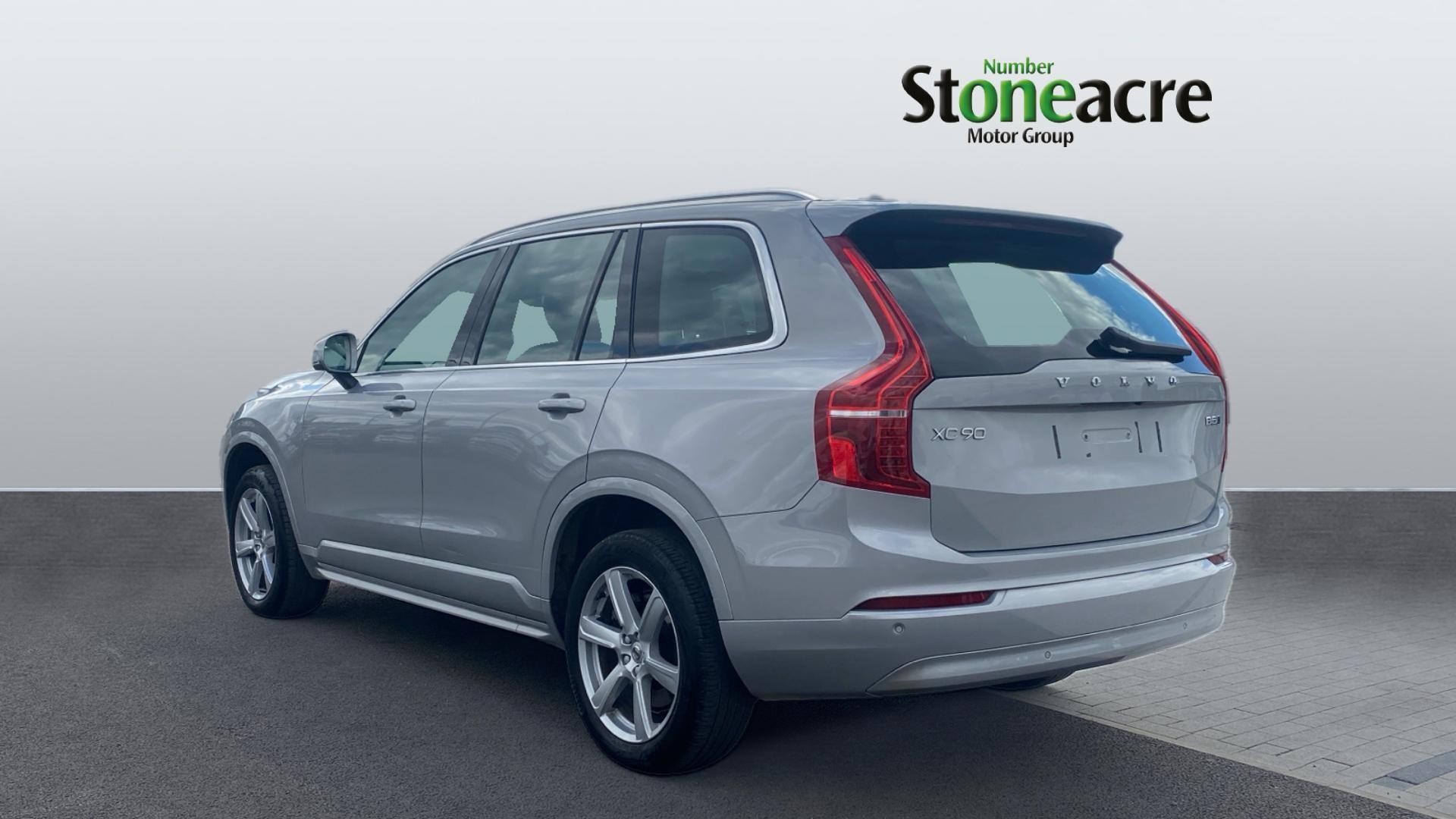 Volvo XC90 Image 2