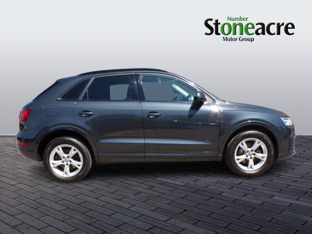 Audi Q3 Image 2